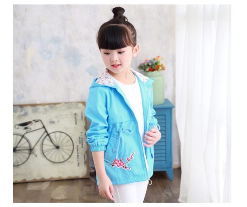 Girls windbreaker jacket autumn and winter of the long-sleeved peach embroidery hooded big children's shirt children's new children's clothing - Image 3