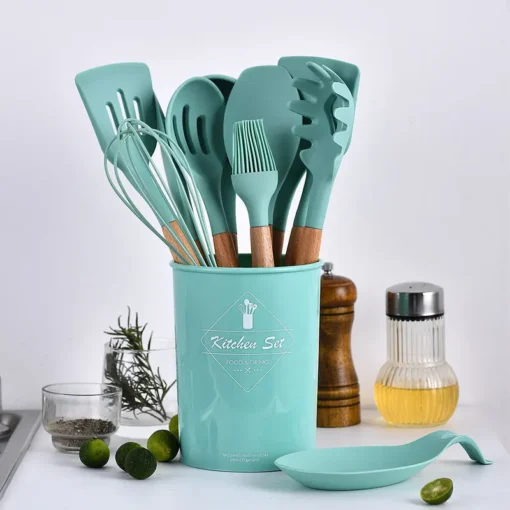 2021 manufacturer Hot Sale Non-Stick Pan With Heat Resistant Wood Handle 12 Pcs Set Tools Silicone Kitchen Utensil Set - Image 4